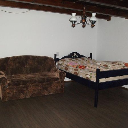 Maksai Lak Apartment Ocna de Sus Bagian luar foto